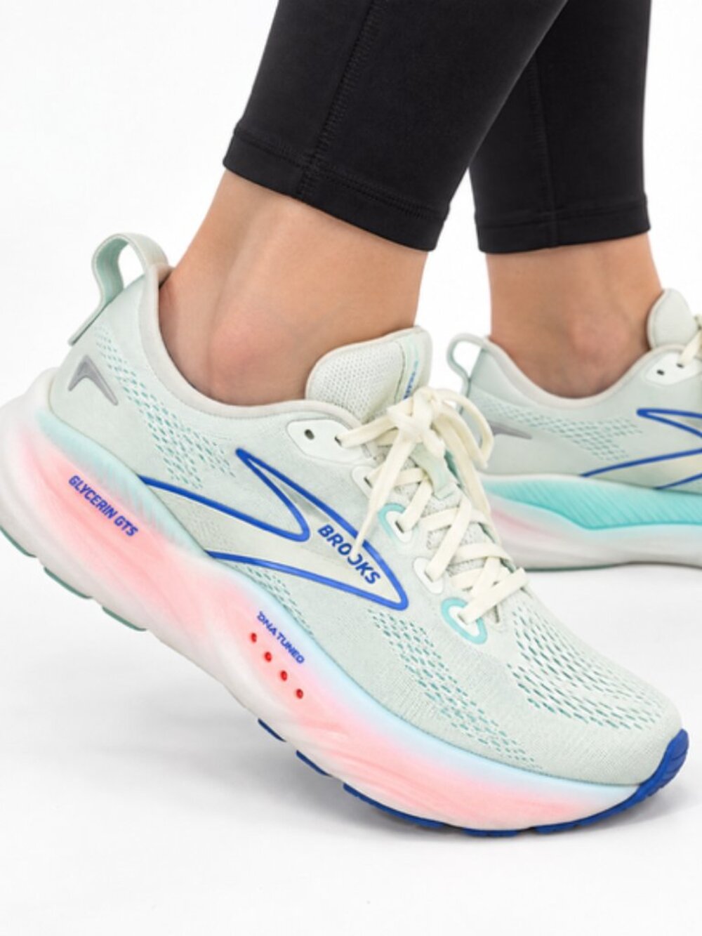 Brooks Glycerin GTS 22 Women’s Running Shoes Size 9.5 B Mint Blue Pink